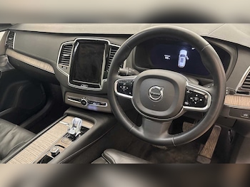 Used Volvo XC90 2023 for sale - 79317877: Photo