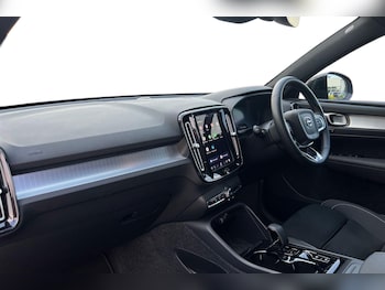 Used Volvo XC40 2025 for sale - 78643667: Photo