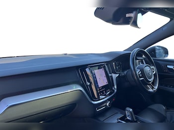 Used Volvo V60 2021 for sale - 77833473: Photo