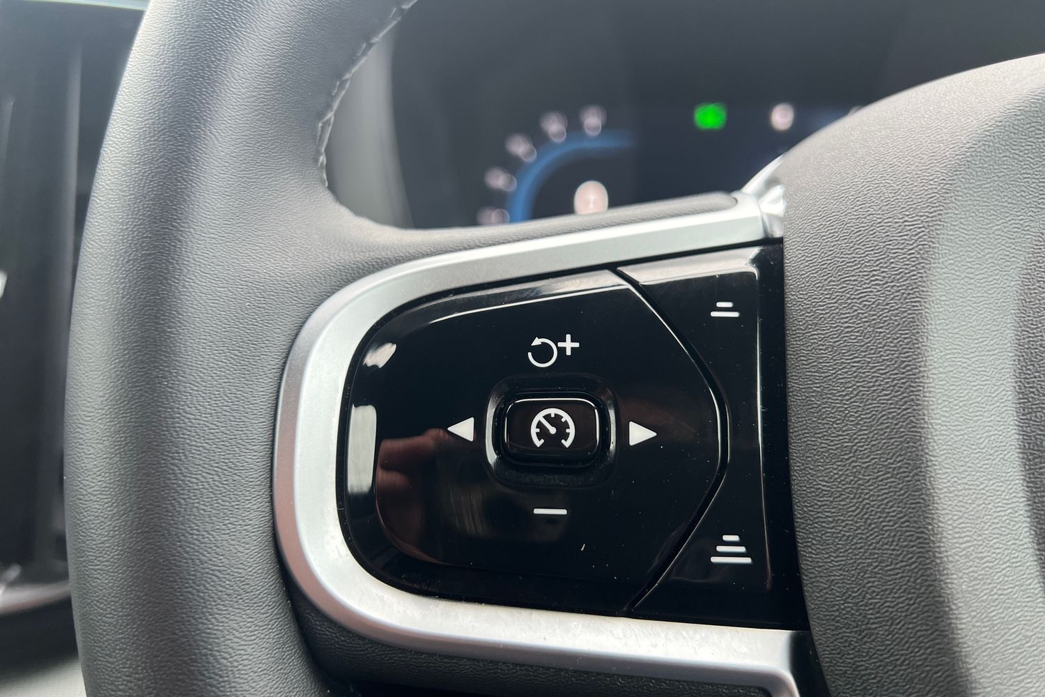 Used Volvo XC60 2025 for sale - 77791093: Photo 11