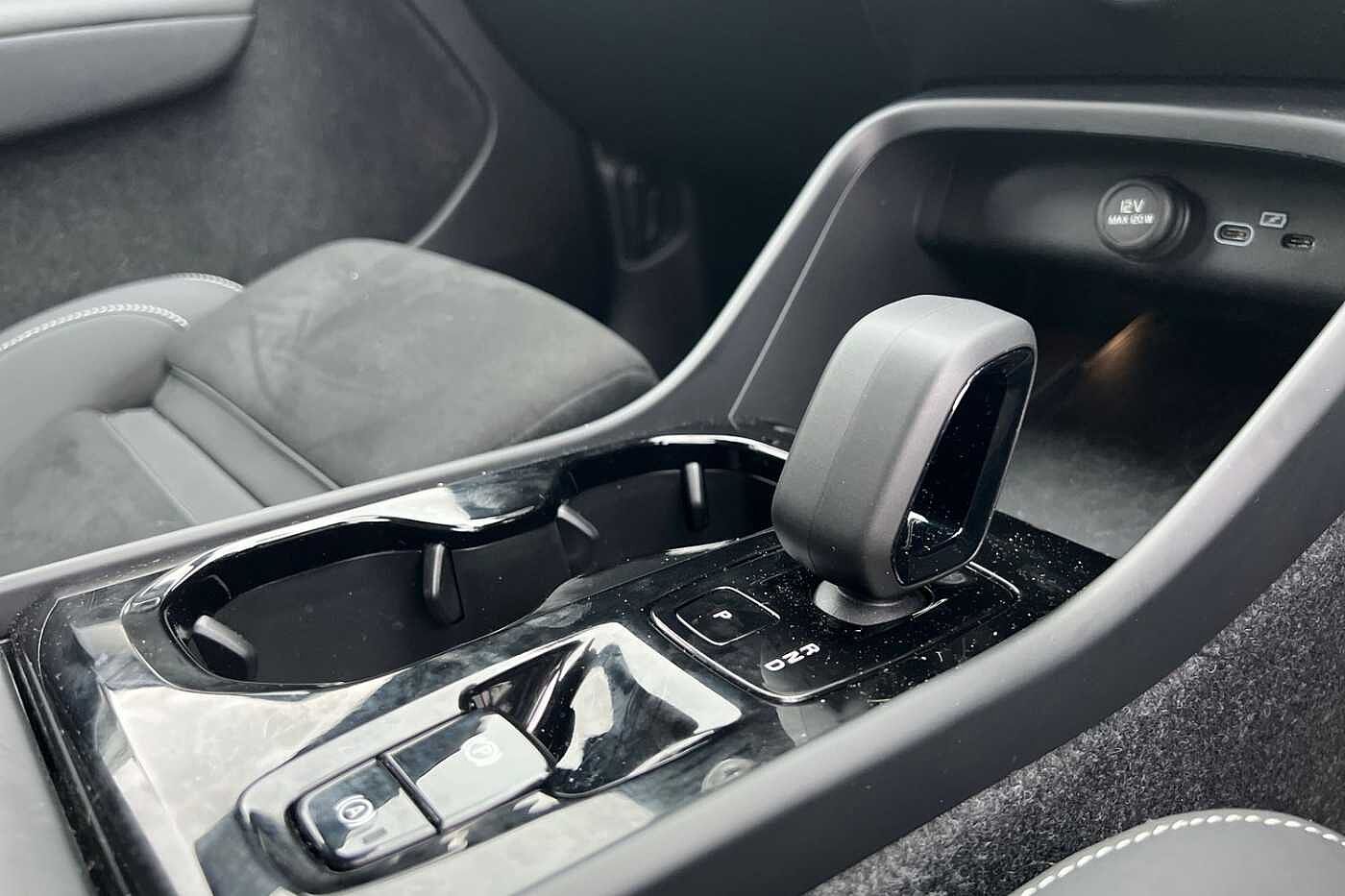 Used Volvo XC40 2025 for sale - 76221824: Photo 13