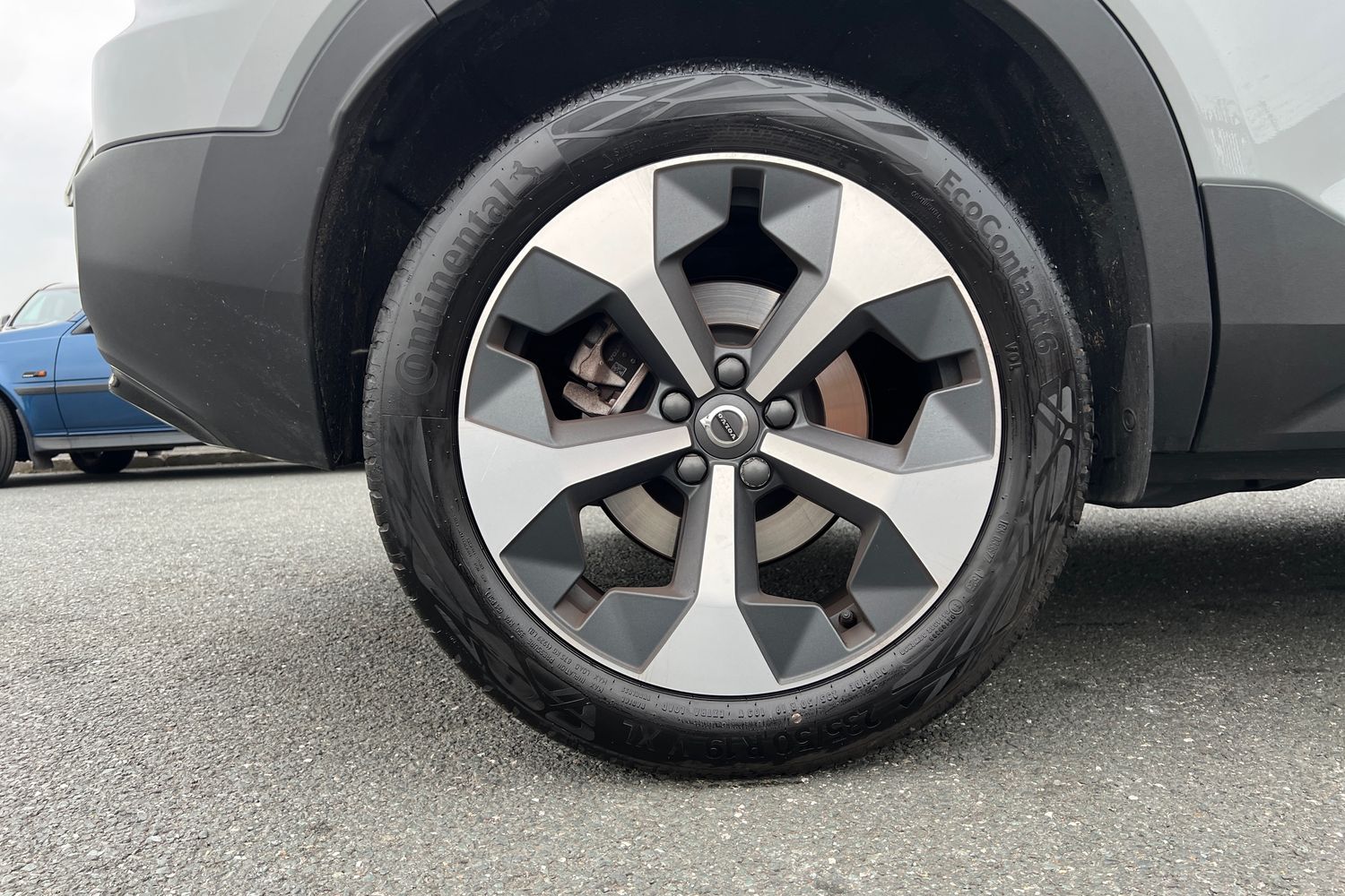 Used Volvo XC40 2025 for sale - 76221824: Photo 5