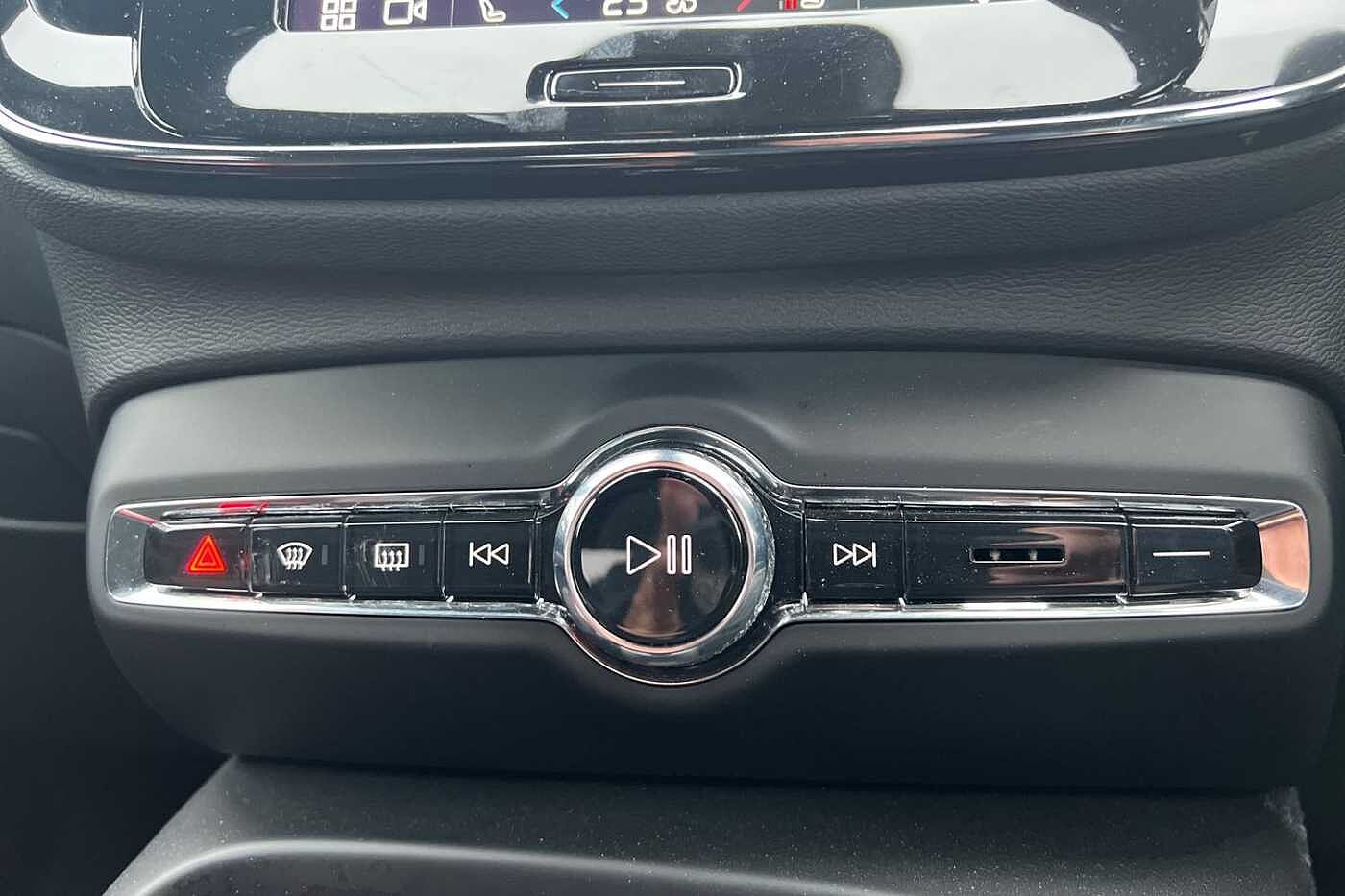 Used Volvo XC40 2025 for sale - 76796394: Photo 14