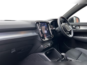 Used Volvo XC40 2025 for sale - 78000198: Photo