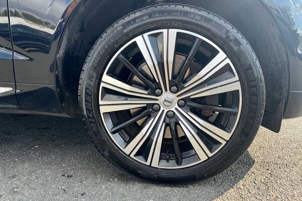 Used Volvo XC60 2022 for sale - 76312365: Photo 5