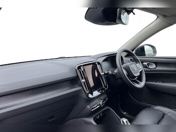 Used Volvo XC40 2022 for sale - 77665062: Photo