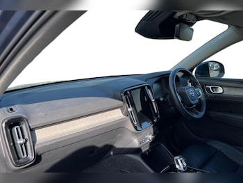Used Volvo XC40 2021 for sale - 79458726: Photo