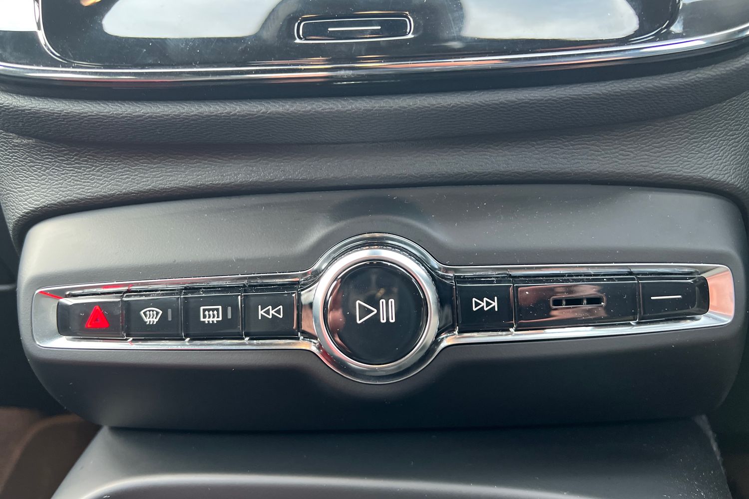 Used Volvo XC40 2025 for sale - 76614817: Photo 14