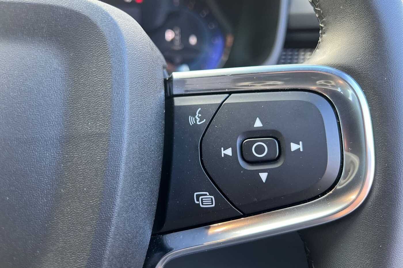 Used Volvo XC40 2025 for sale - 76079327: Photo 12