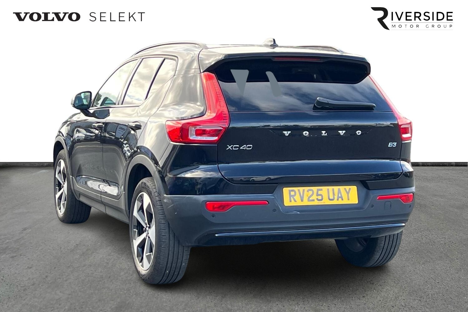 Used Volvo XC40 2025 for sale - 76079327: Photo 3