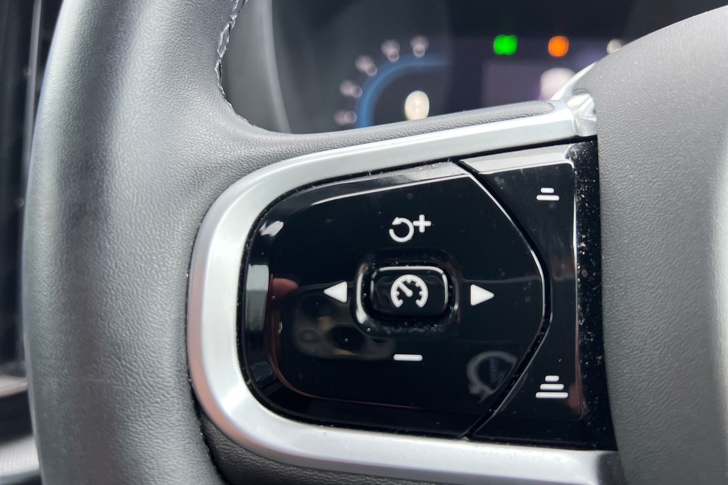 Used Volvo XC60 2021 for sale - 77274128: Photo 11