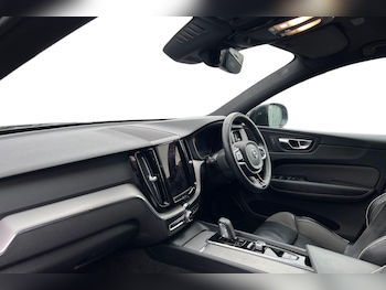 Used Volvo XC60 2021 for sale - 77274128: Photo