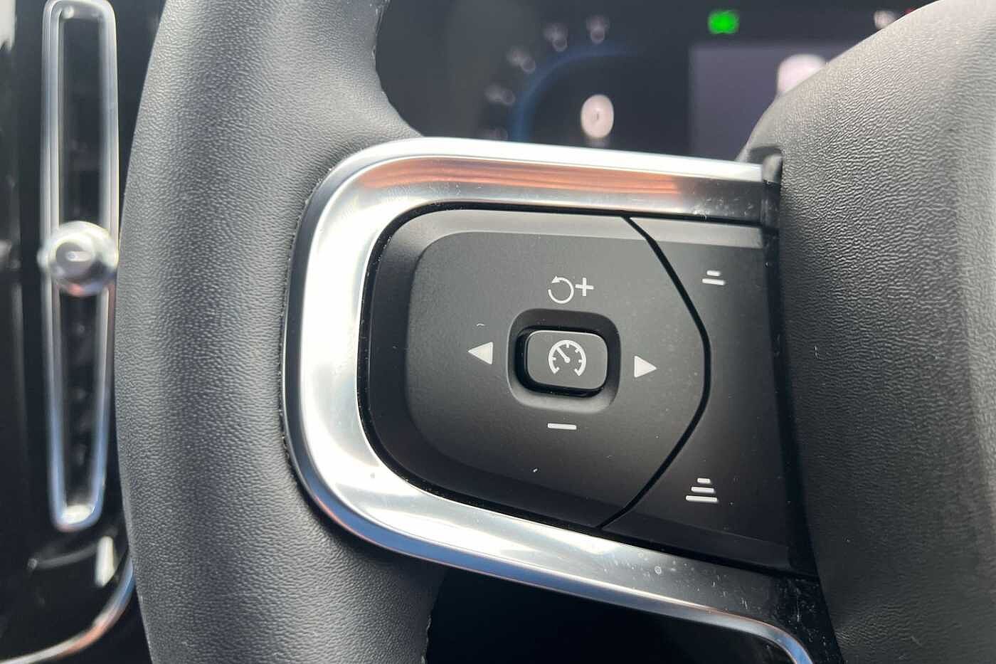 Used Volvo XC40 2022 for sale - 76130650: Photo 11