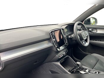 Used Volvo XC40 2025 for sale - 78643659: Photo