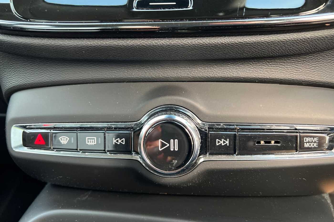 Used Volvo XC40 2021 for sale - 76130556: Photo 14