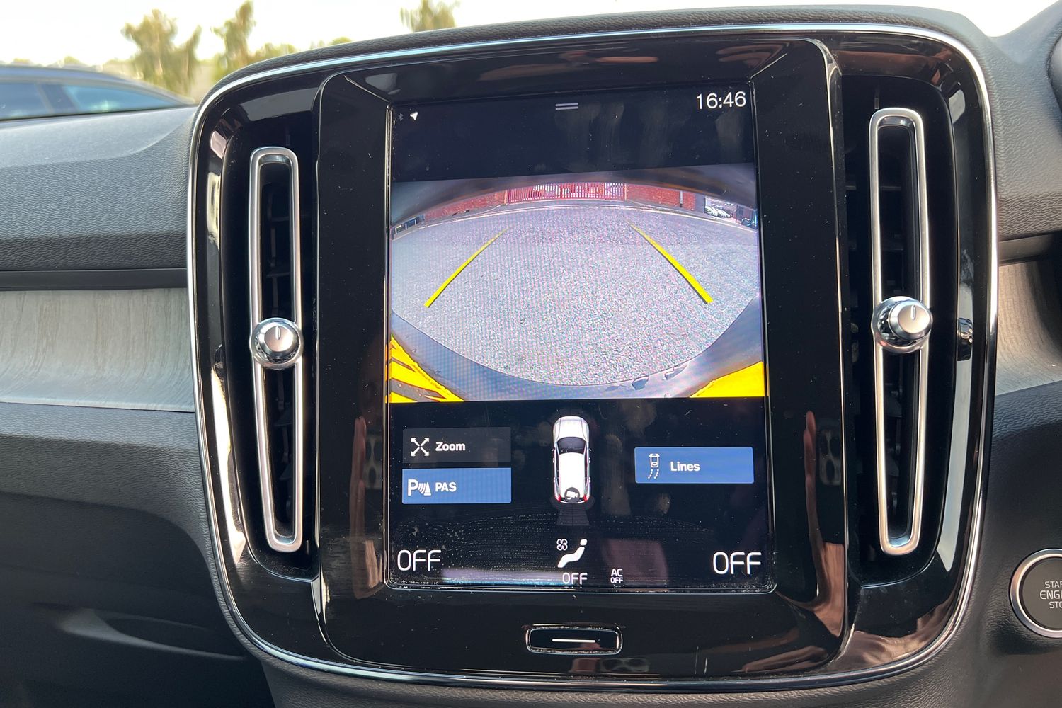 Used Volvo XC40 2021 for sale - 76130556: Photo 16