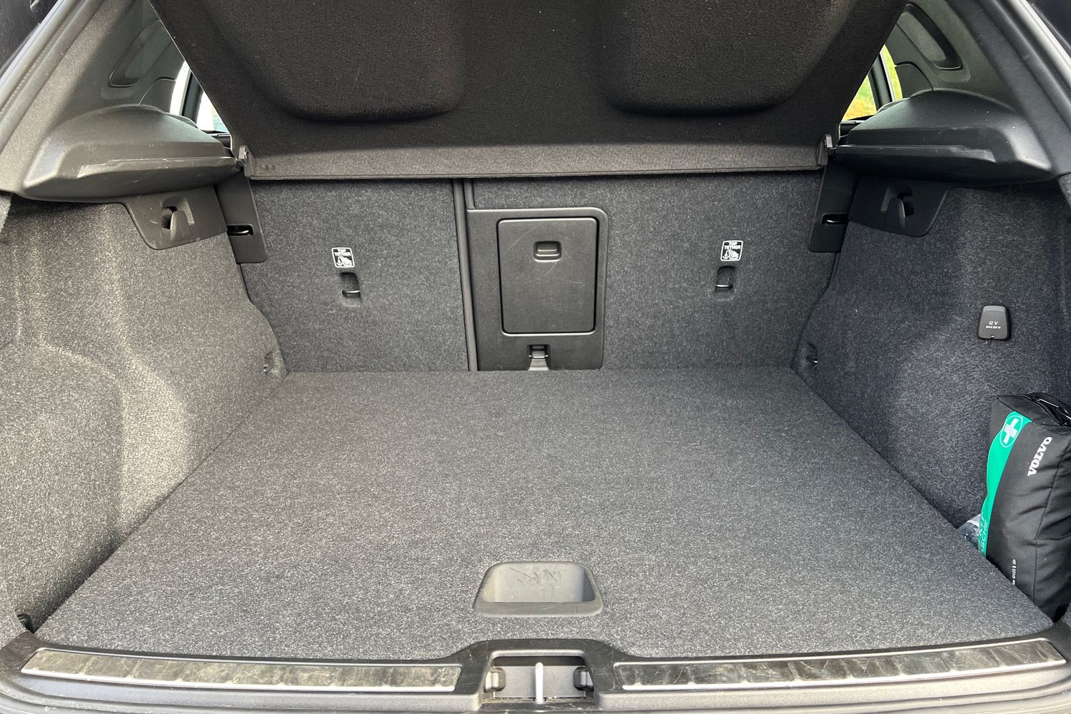 Used Volvo XC40 2021 for sale - 76130556: Photo 8