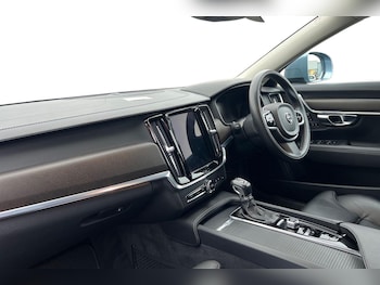 Used Volvo V90 2017 for sale - 76466429: Photo