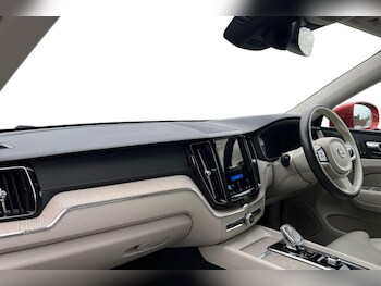 Used Volvo XC60 2022 for sale - 78467862: Photo