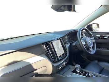 Used Volvo XC60 2023 for sale - 75569707: Photo