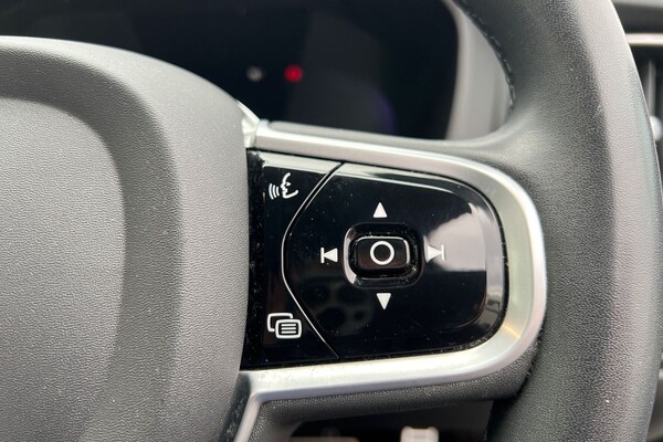 Used Volvo XC60 2021 for sale - 76221837: Photo 12