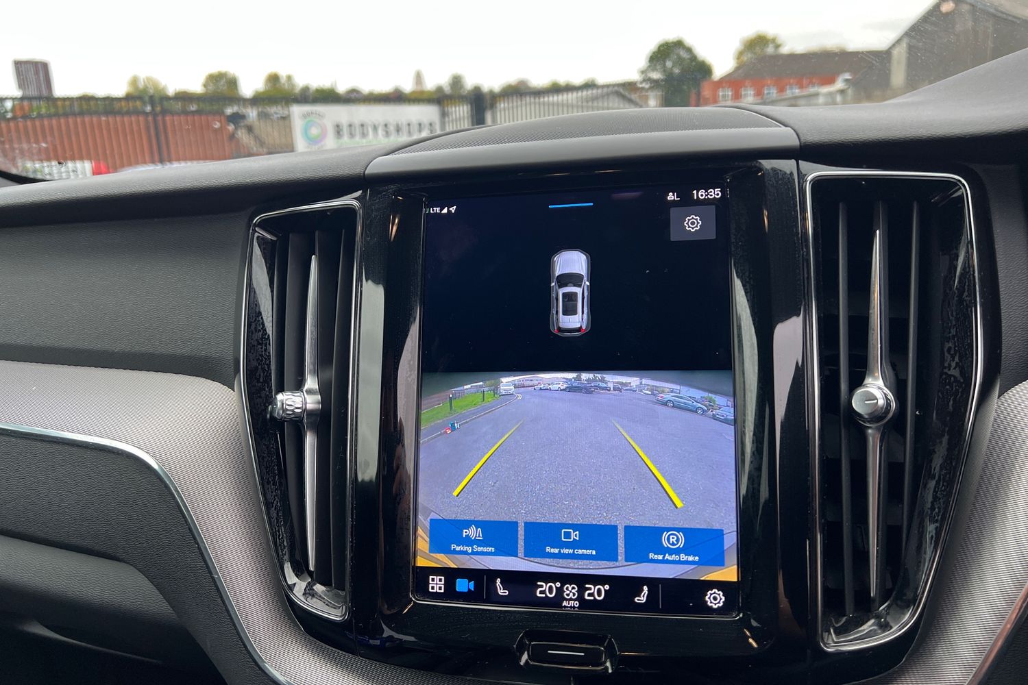 Used Volvo XC60 2021 for sale - 76221837: Photo 16