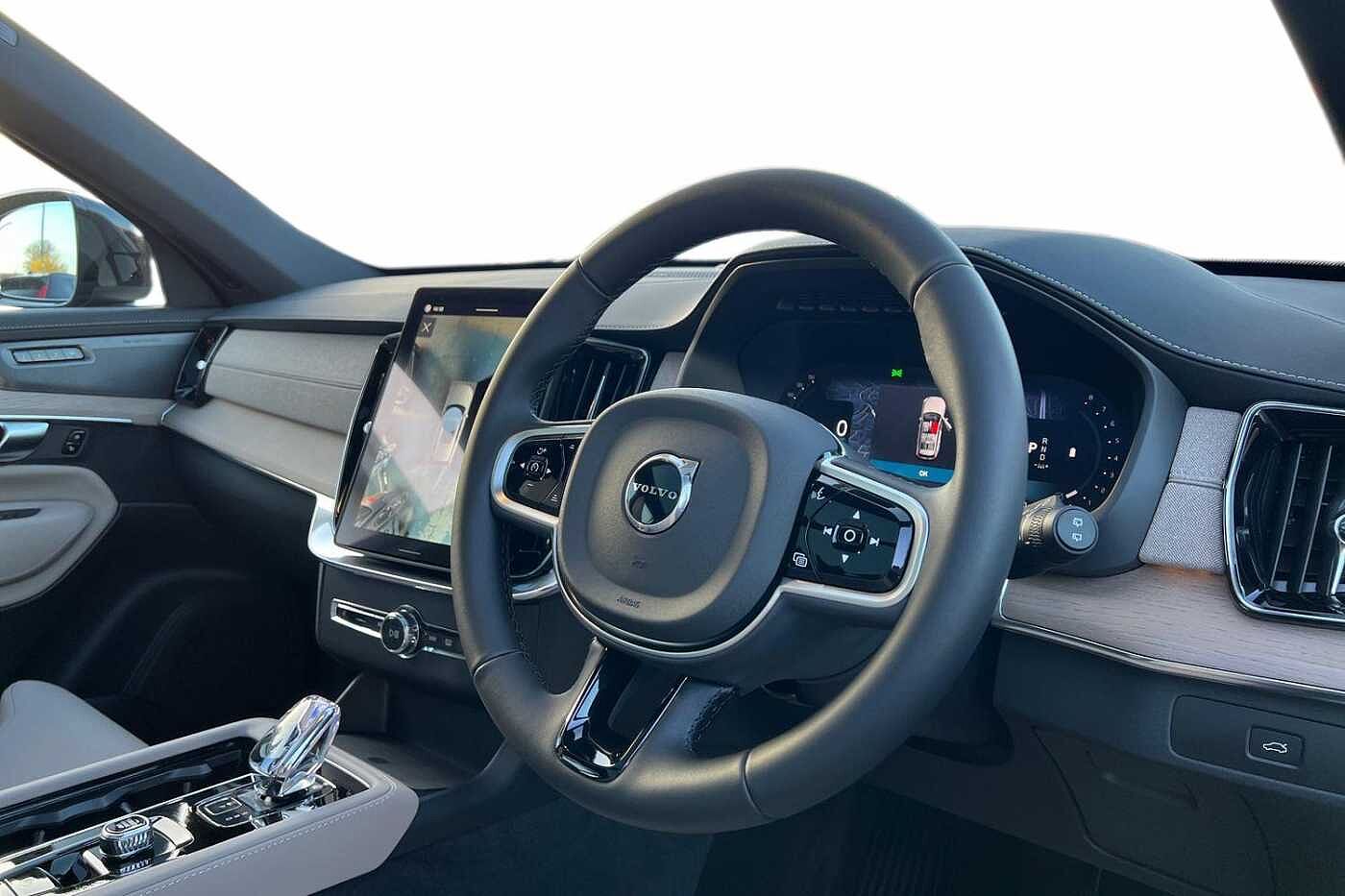 Used Volvo XC90 2025 for sale - 76796386: Photo 10