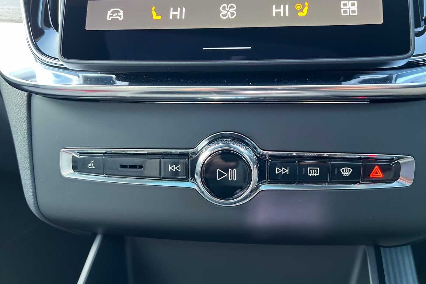 Used Volvo XC90 2025 for sale - 76796386: Photo 14