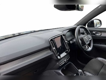 Used Volvo XC40 2021 for sale - 76130664: Photo