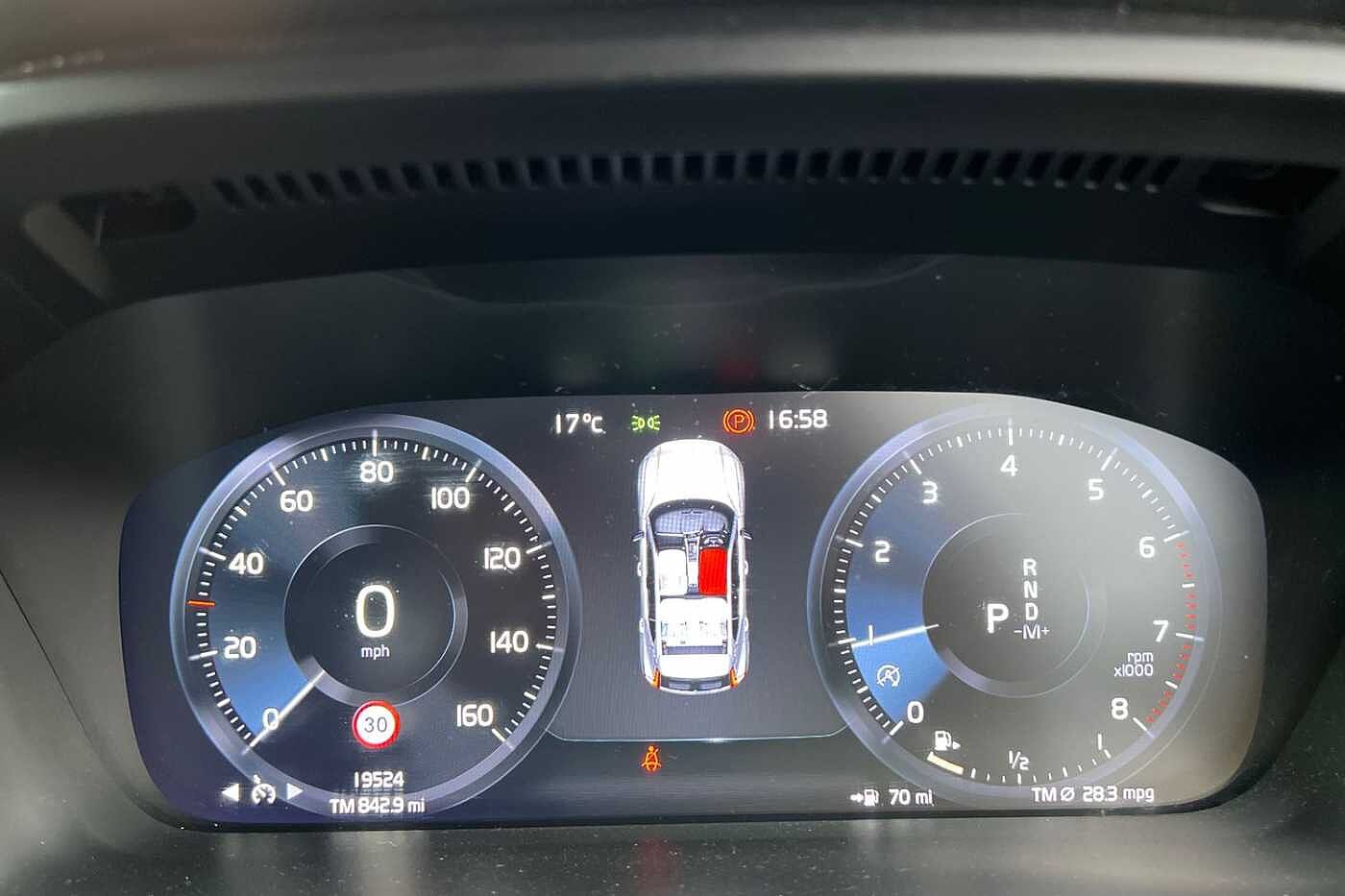 Used Volvo XC40 2021 for sale - 76130664: Photo 7