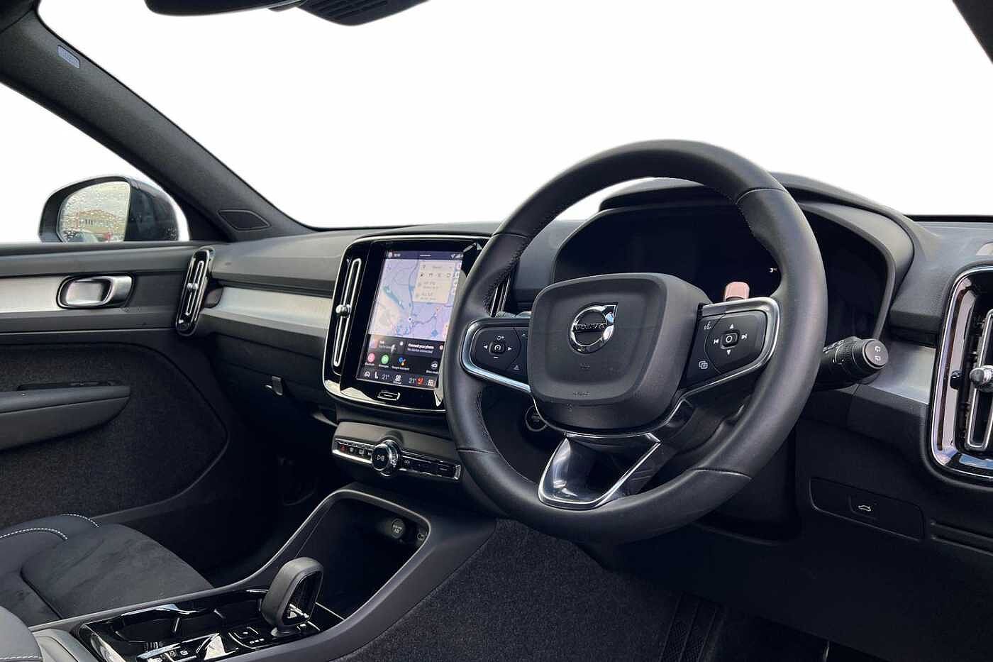 Used Volvo XC40 2025 for sale - 76221757: Photo 10