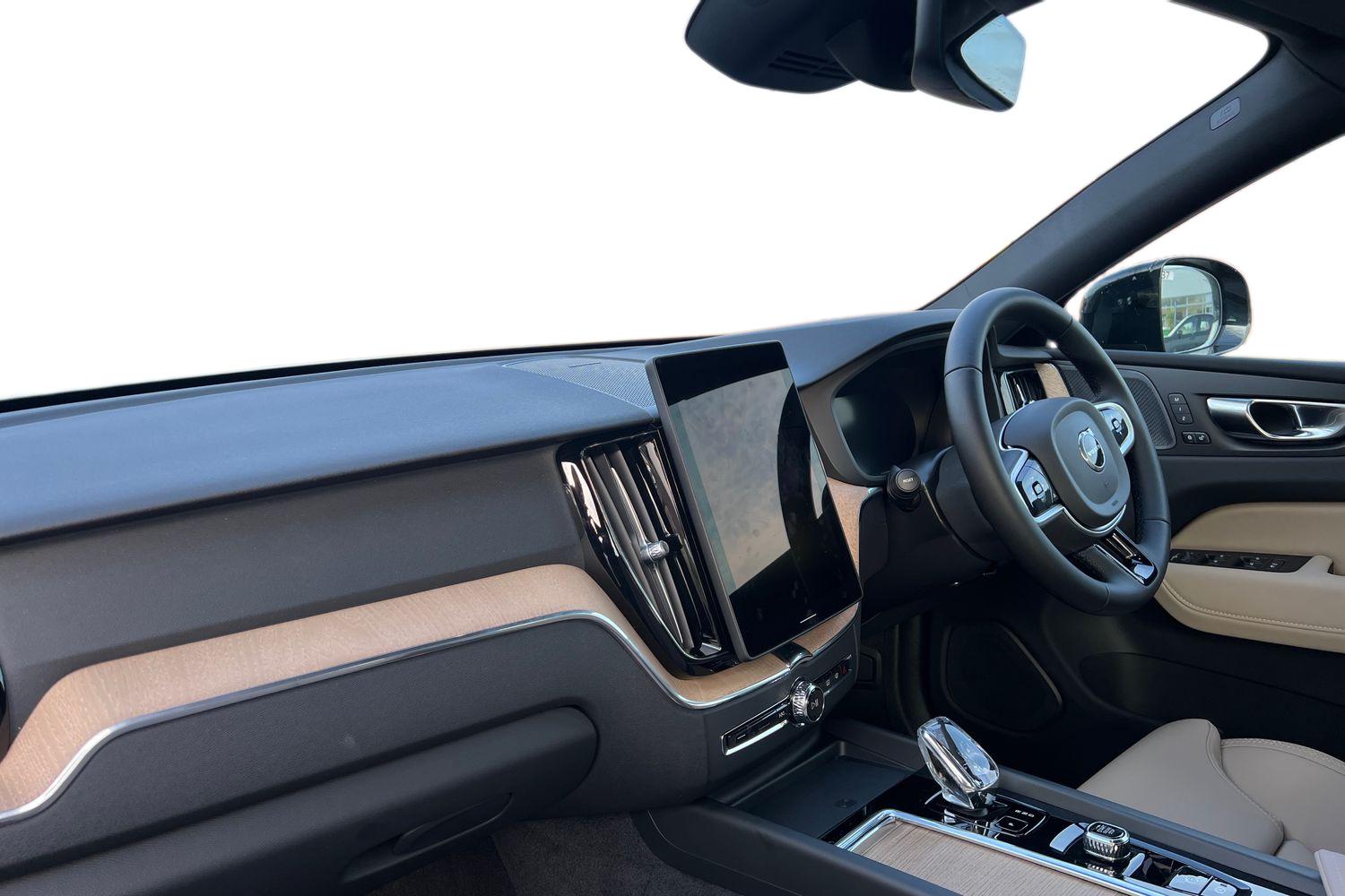 Used Volvo XC60 2026 for sale - 77449734: Photo 2