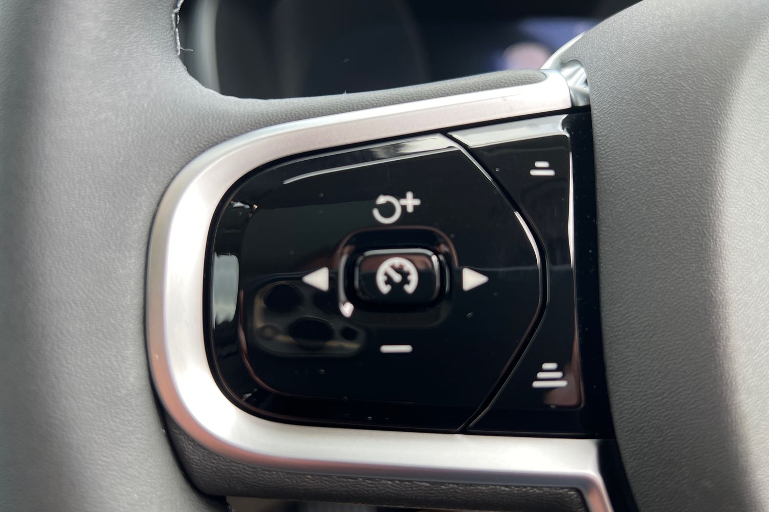 Used Volvo XC90 2025 for sale - 76393567: Photo 11