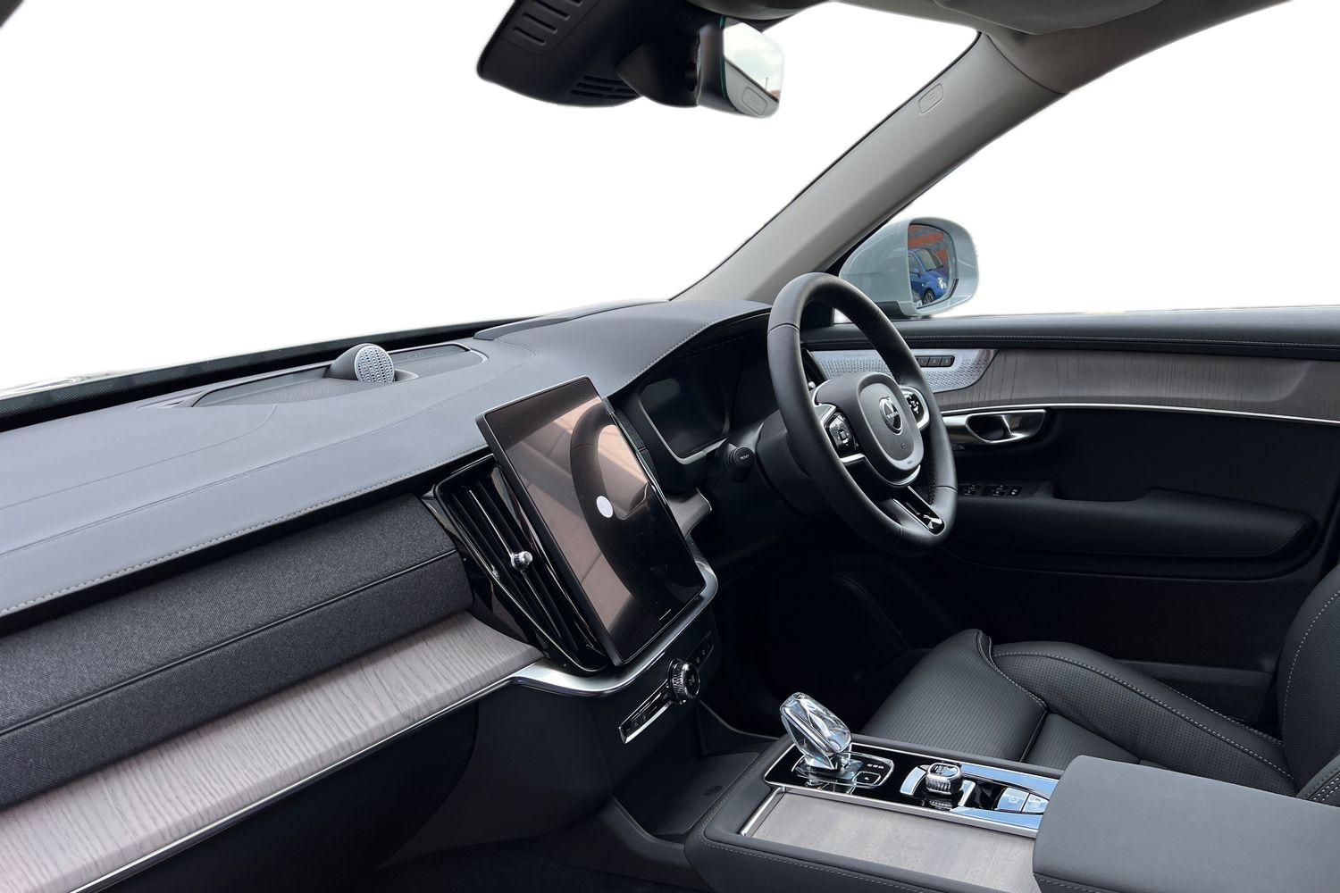 Used Volvo XC90 2025 for sale - 76393567: Photo 2