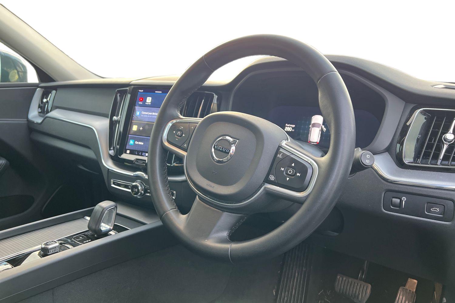 Used Volvo XC60 2021 for sale - 76438031: Photo 10