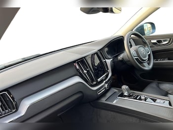 Used Volvo XC60 2021 for sale - 76438031: Photo