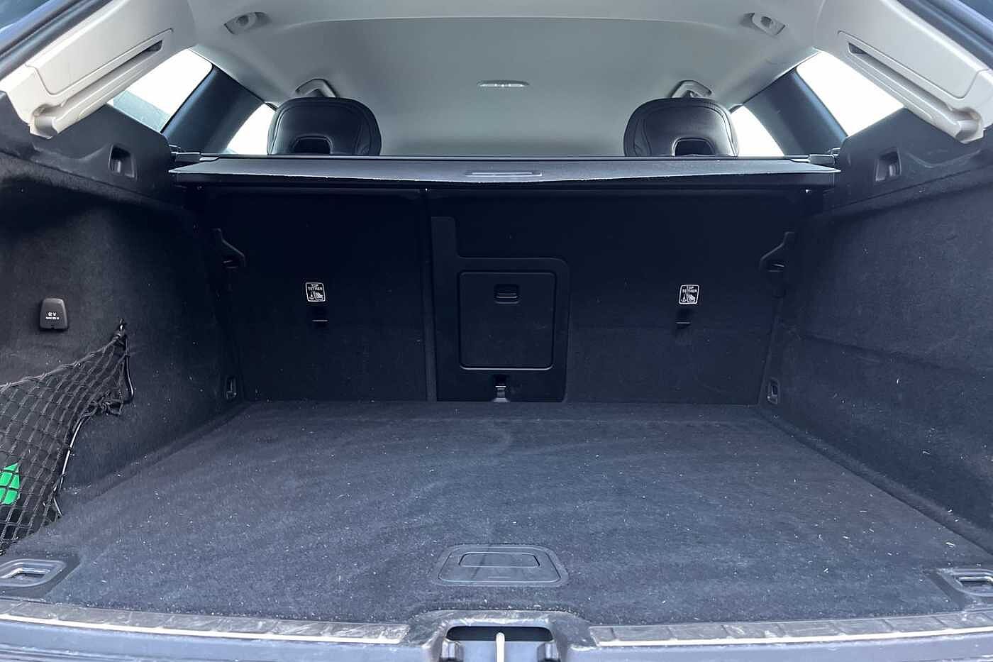 Used Volvo XC60 2021 for sale - 76438031: Photo 8