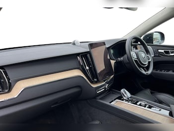 Used Volvo XC60 2025 for sale - 77791091: Photo
