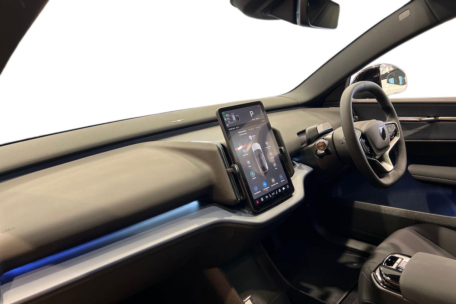 Used Volvo EX30 2025 for sale - 76479738: Photo 2