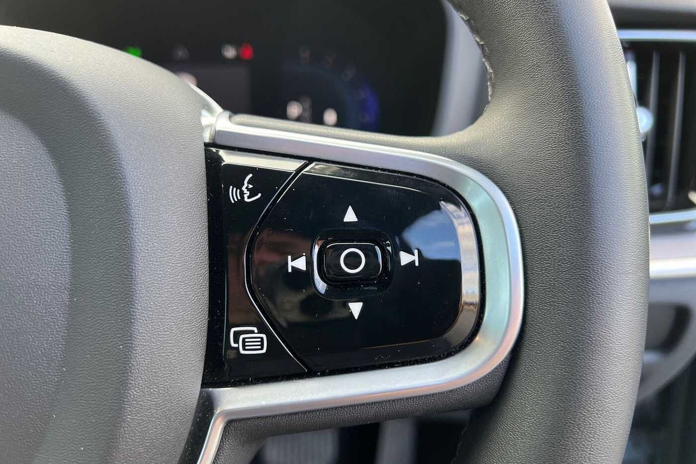 Used Volvo V60 2022 for sale - 76130724: Photo 12