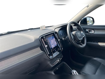 Used Volvo XC40 2022 for sale - 75468926: Photo
