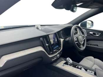 Used Volvo XC60 2023 for sale - 75086128: Photo