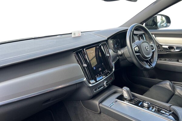 Used Volvo V90 2021 for sale - 75468942: Photo 2