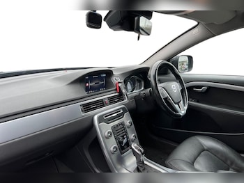 Used Volvo XC70 2015 for sale - 77449802: Photo