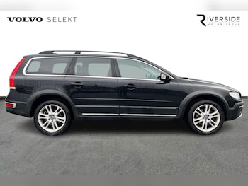 Used Volvo XC70 2015 for sale - 77449802: Photo
