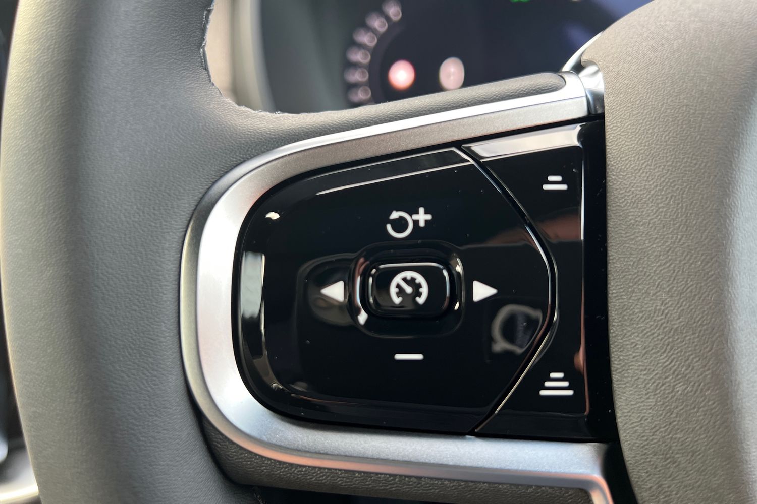 Used Volvo XC90 2025 for sale - 76738122: Photo 11