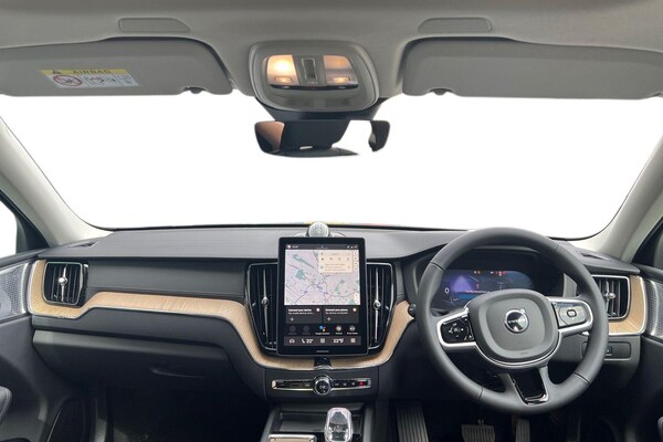 Used Volvo XC60 2025 for sale - 75468940: Photo 6