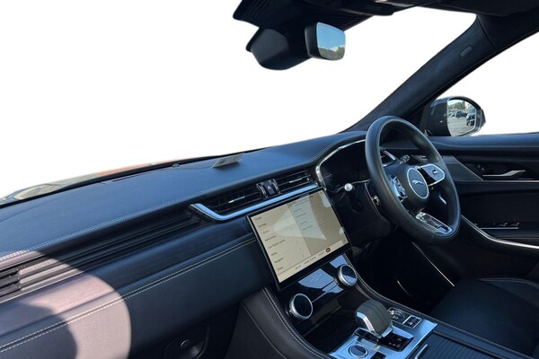 Used Jaguar F-Pace 2023 for sale - 75579901: Photo 2