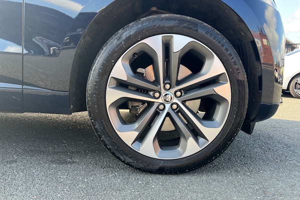 Used Jaguar F-Pace 2023 for sale - 75579901: Photo 5