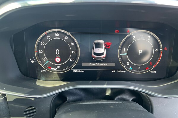 Used Jaguar F-Pace 2023 for sale - 75579901: Photo 7